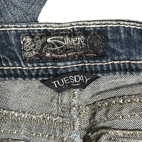 Silver Tuesday mid baby boot jeans women’s size 28x31 - Picture 7 of 9